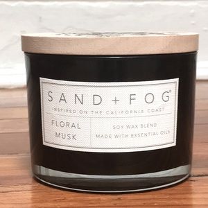Sand + Fog Floral Musk Candle, Painted Lid, 2 Wicks, NWT